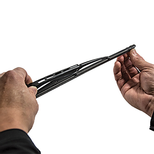 PIAA Aero Vogue Silicone Wiper Blade — image 6