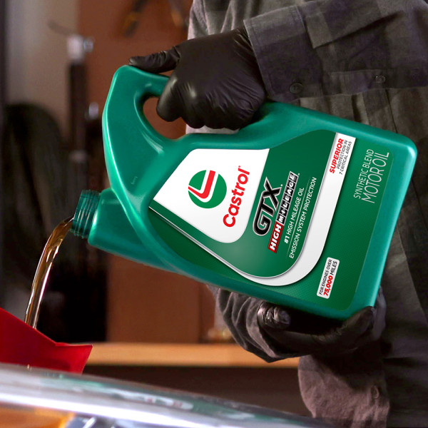 Castrol GTX High Mileage 5W-30 Synthetic Blend Motor Oil — image 2