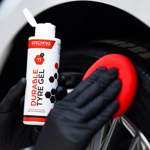 Gtechniq T1 Tyre and Trim — image 11