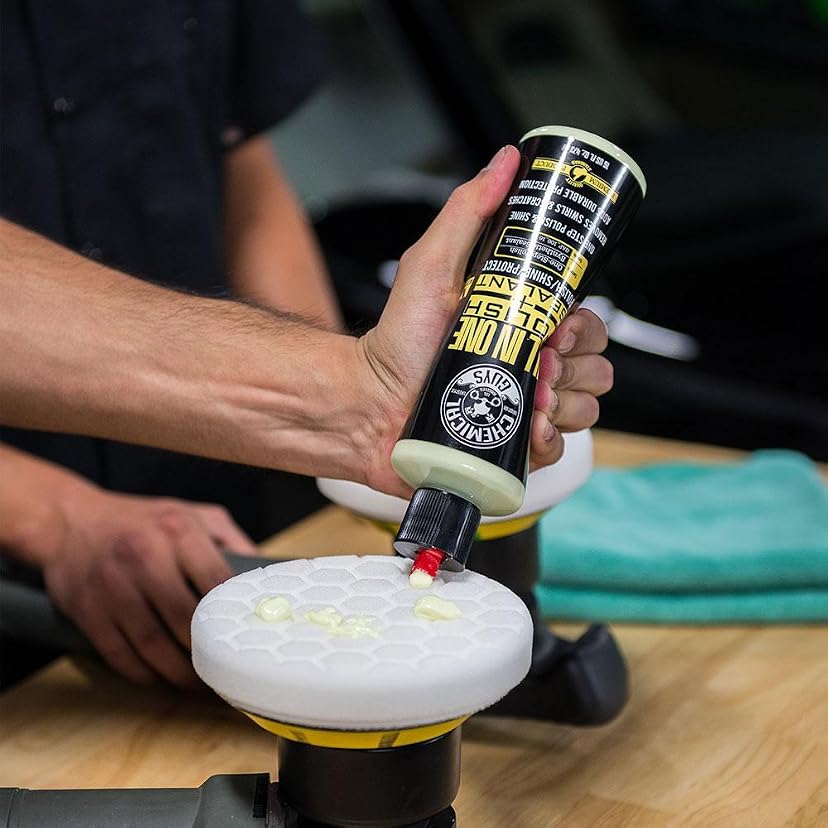 Chemical Guys V4 All-in-One Polish + Sealant — image 7