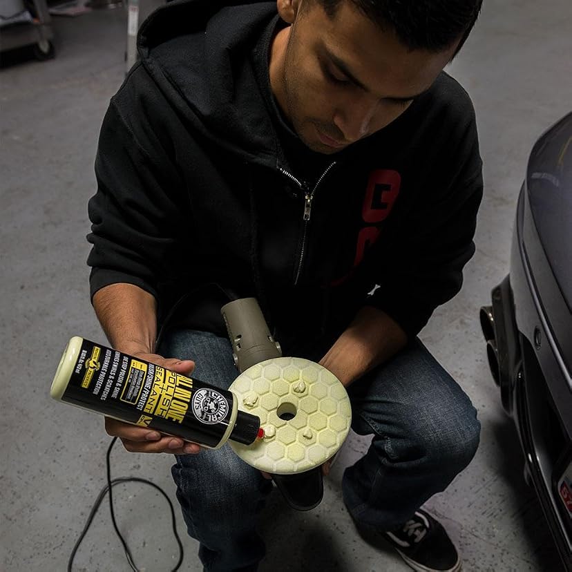 Chemical Guys V4 All-in-One Polish + Sealant — image 5