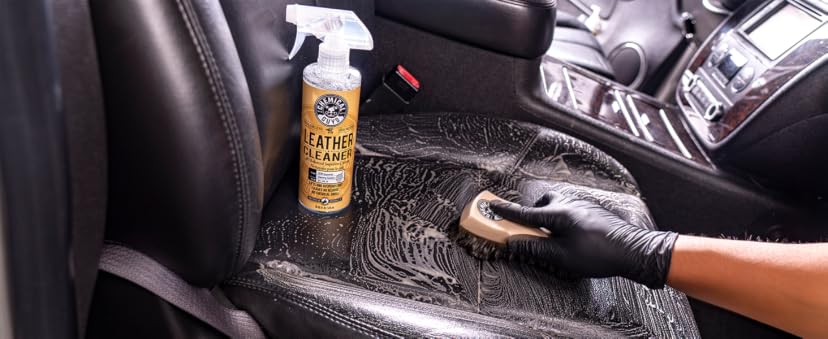 Chemical Guys Colorless and Odorless Leather Cleaner — image 8