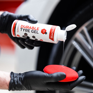 Gtechniq T1 Tyre and Trim — image 10