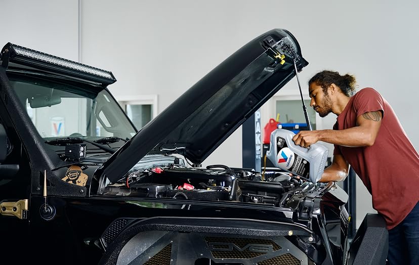 Valvoline Advanced Full Synthetic SAE 5W-30 Motor Oil — image 12