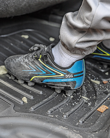 Husky Liners Weatherbeater Floor Mats — image 9